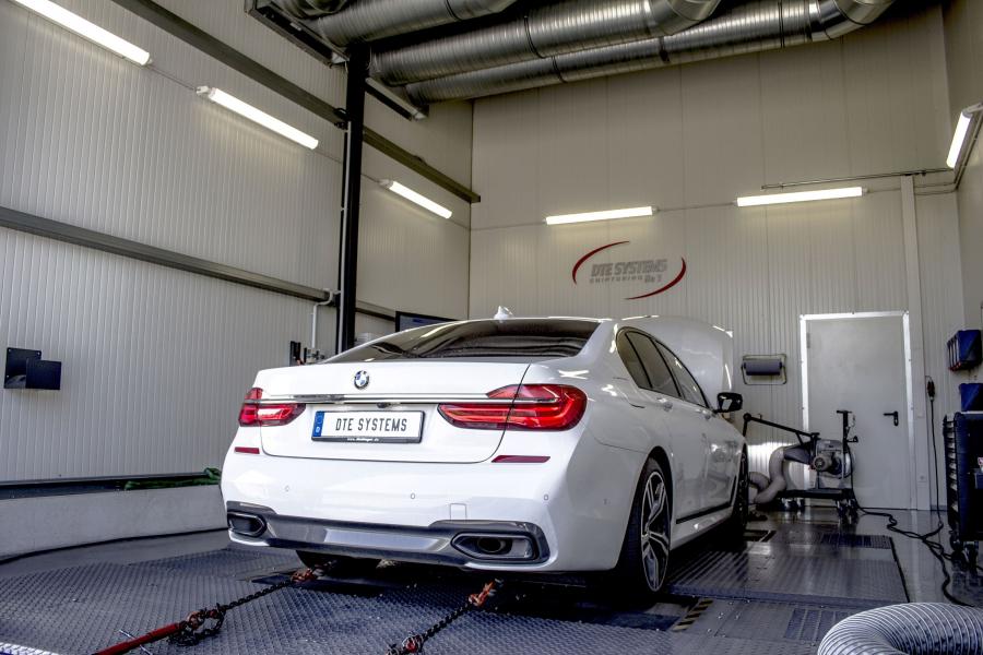  BMW 750d xDrive by DTE Systems 2017 года  (фото 3 из 6)